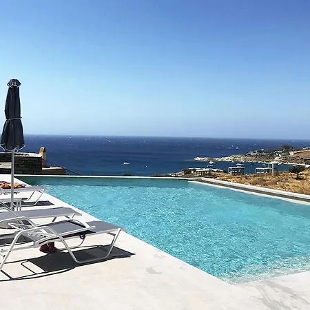 Minimal With A Swimming Pool And Sea View In *
